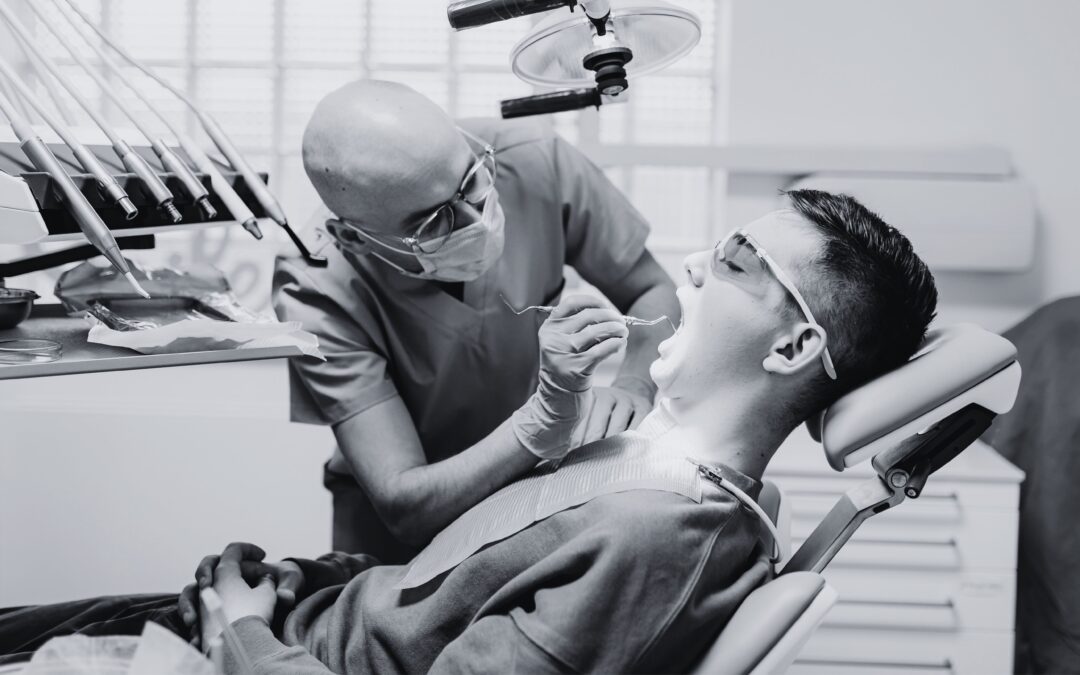 ¿Cada cuánto tiempo deberías hacerte una limpieza dental?