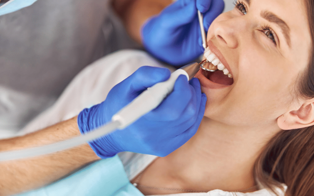 ¿Por qué postergar un tratamiento dental puede salirte más caro?